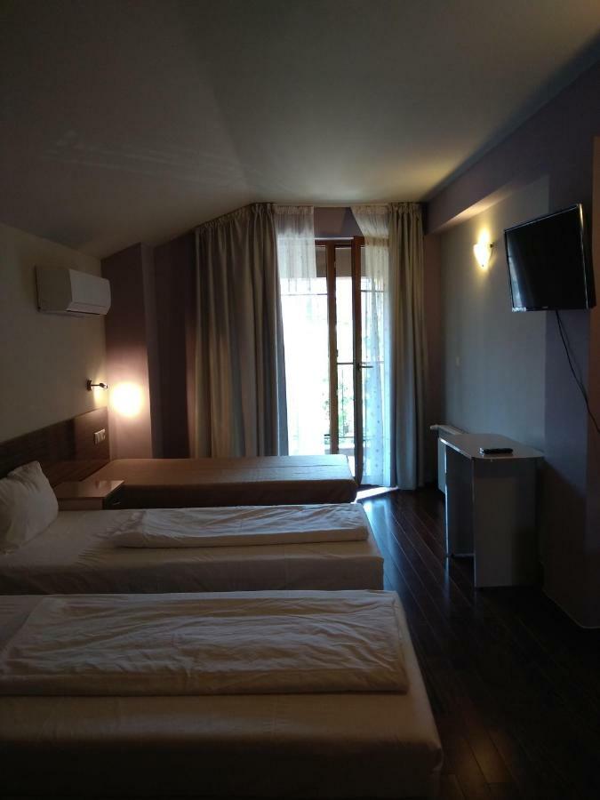 Roots Hotel And Wine Bar Plovdiv Luaran gambar