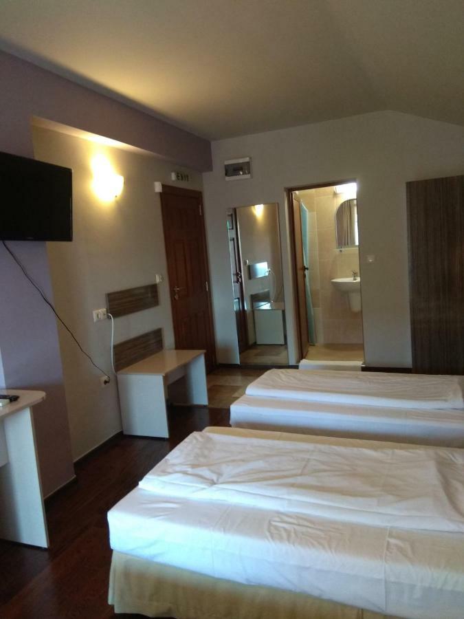 Roots Hotel And Wine Bar Plovdiv Luaran gambar